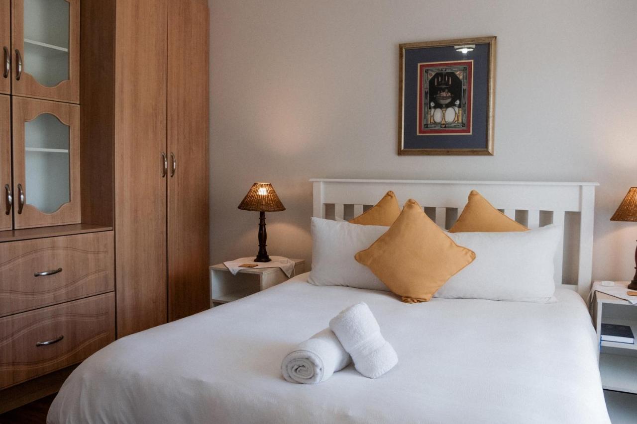 Park Living Guesthouse Блоемфонтейн Екстериор снимка